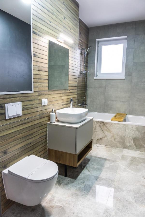 Koa - Moon Penthouse Apartment Брашов Екстериор снимка
