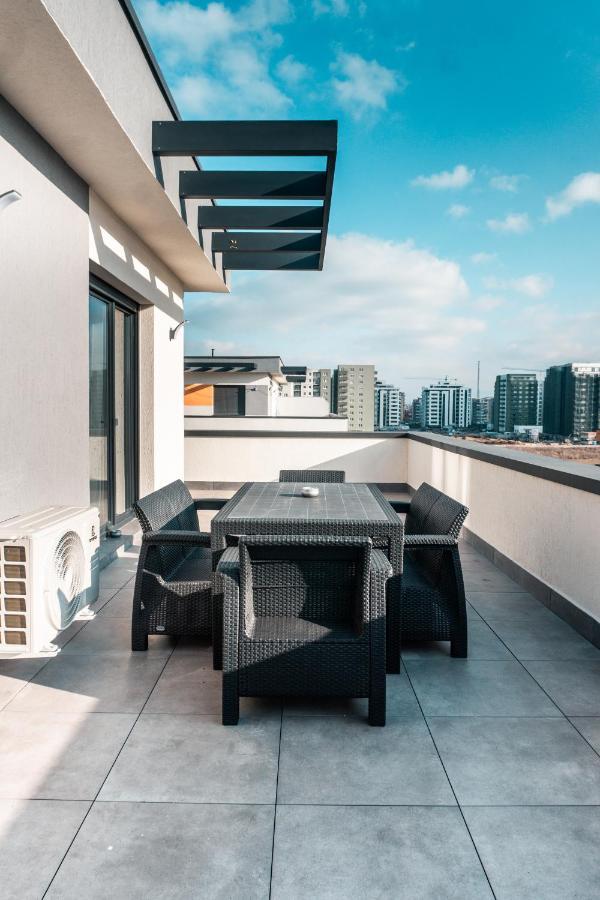Koa - Moon Penthouse Apartment Брашов Екстериор снимка