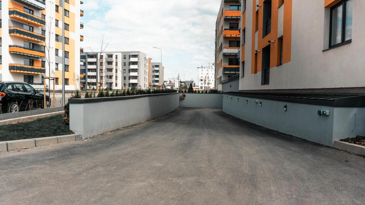 Koa - Moon Penthouse Apartment Брашов Екстериор снимка
