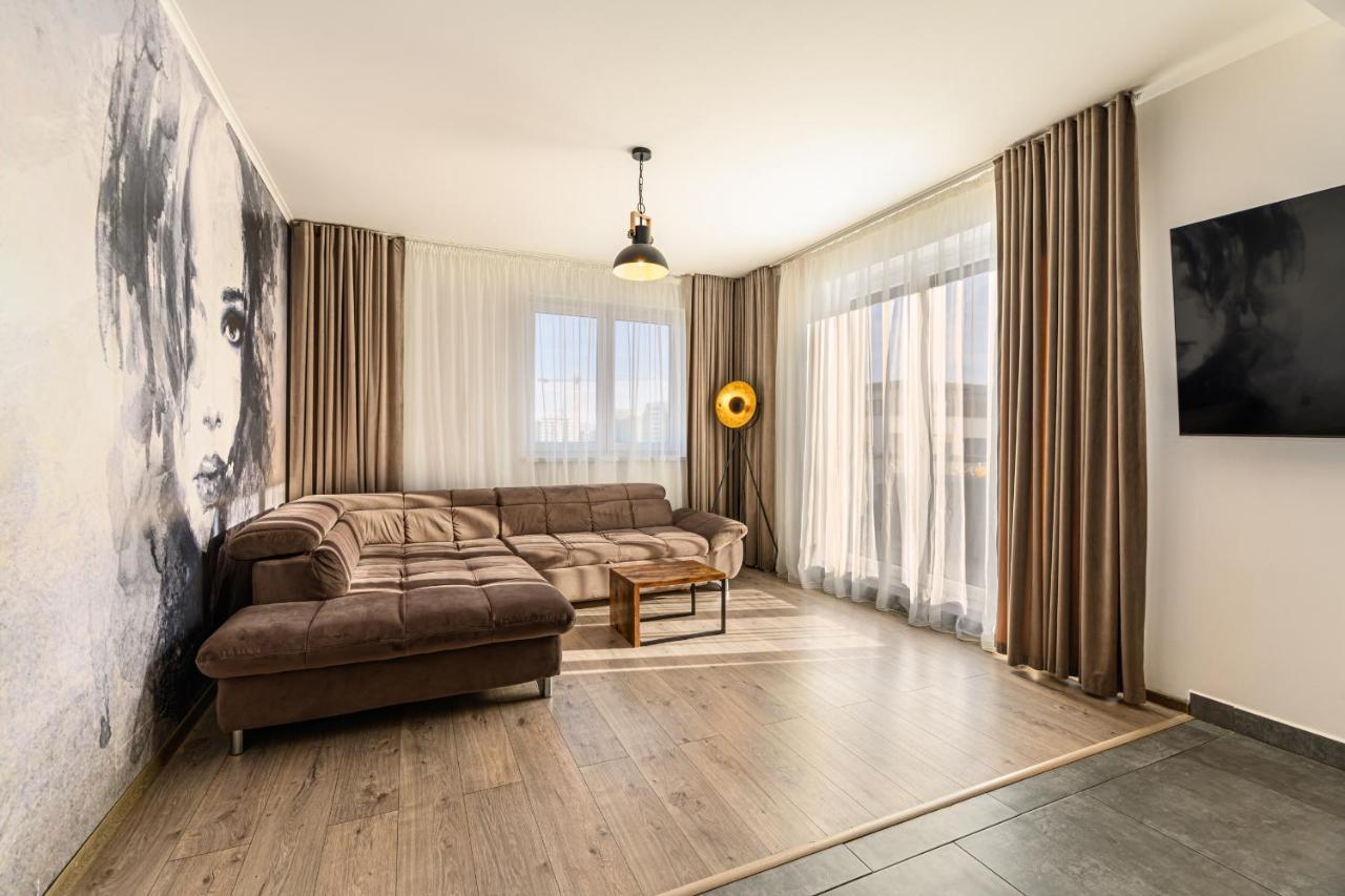 Koa - Moon Penthouse Apartment Брашов Екстериор снимка