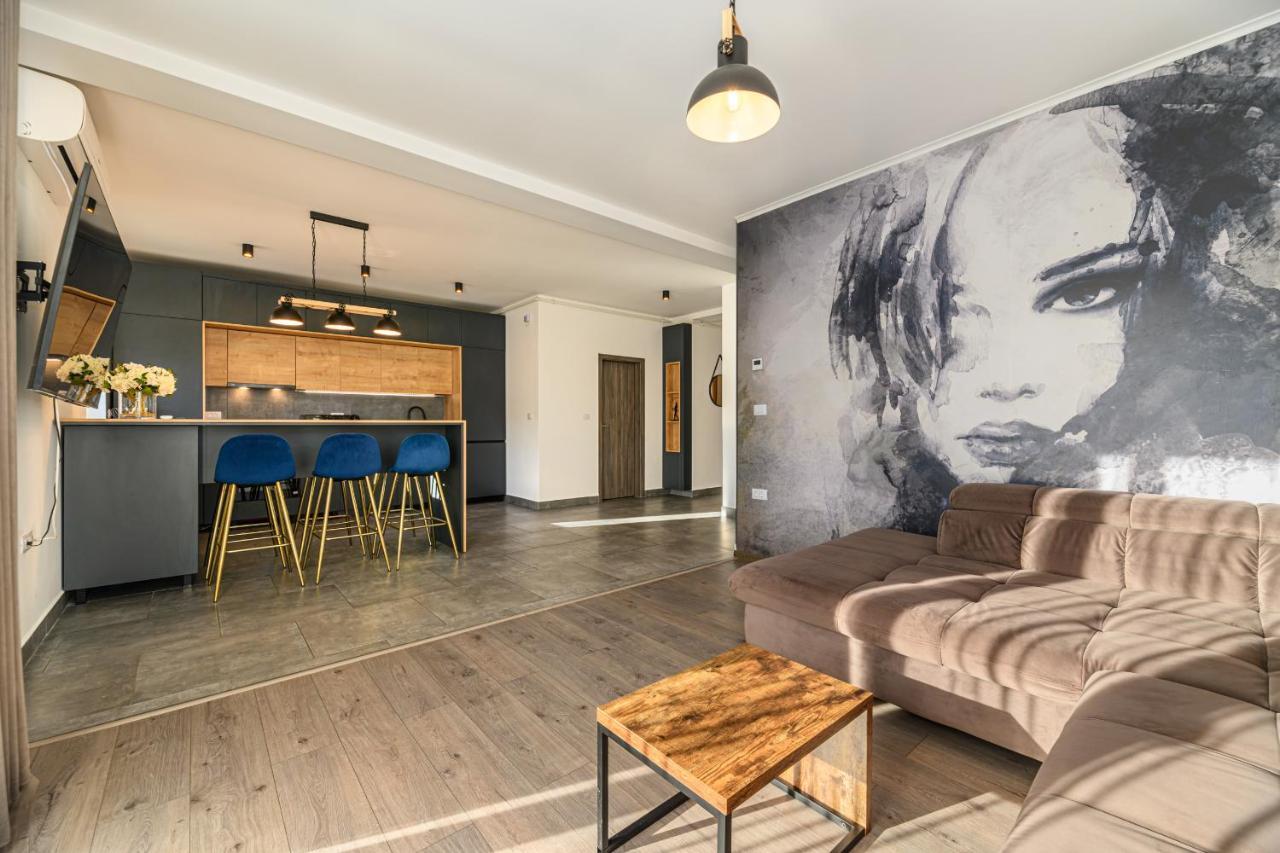 Koa - Moon Penthouse Apartment Брашов Екстериор снимка
