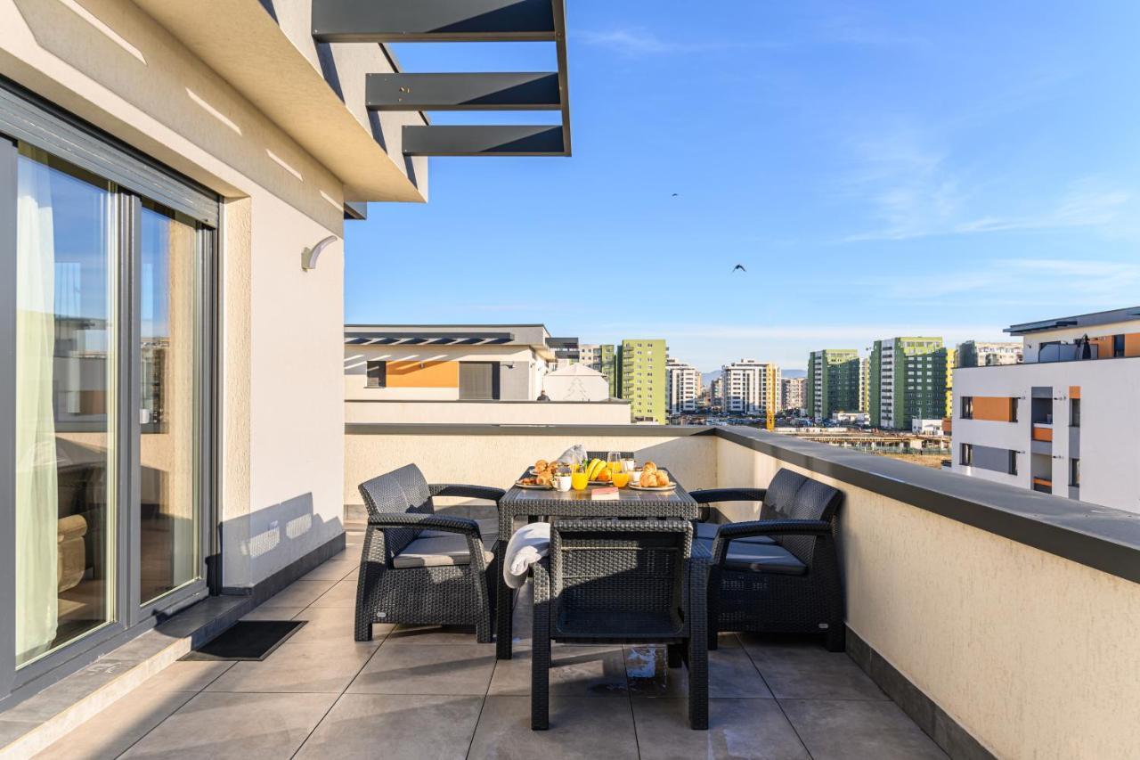 Koa - Moon Penthouse Apartment Брашов Екстериор снимка