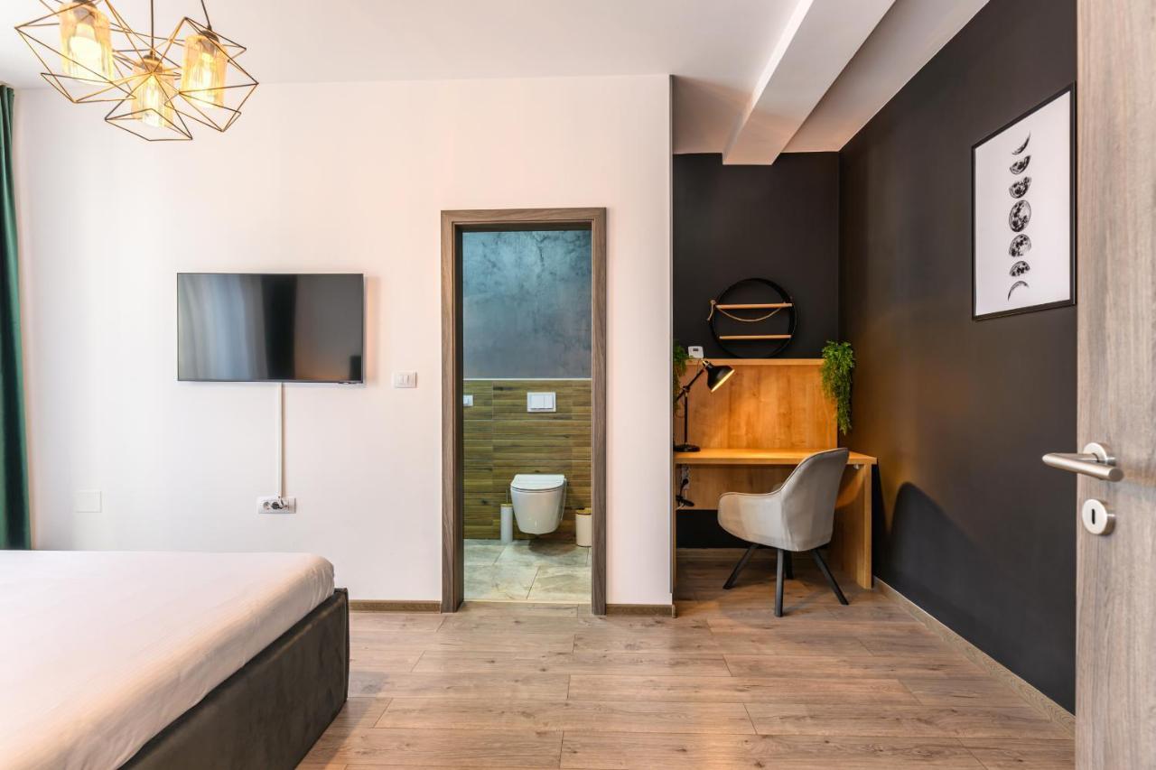 Koa - Moon Penthouse Apartment Брашов Екстериор снимка