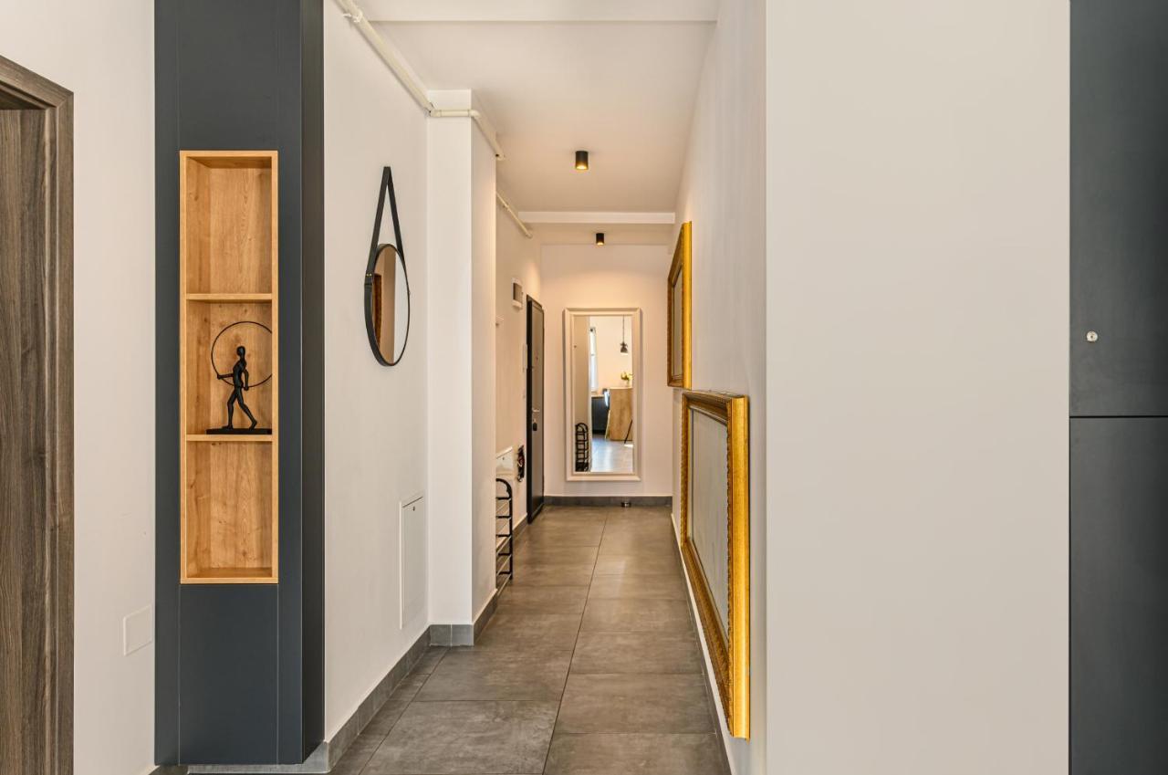 Koa - Moon Penthouse Apartment Брашов Екстериор снимка
