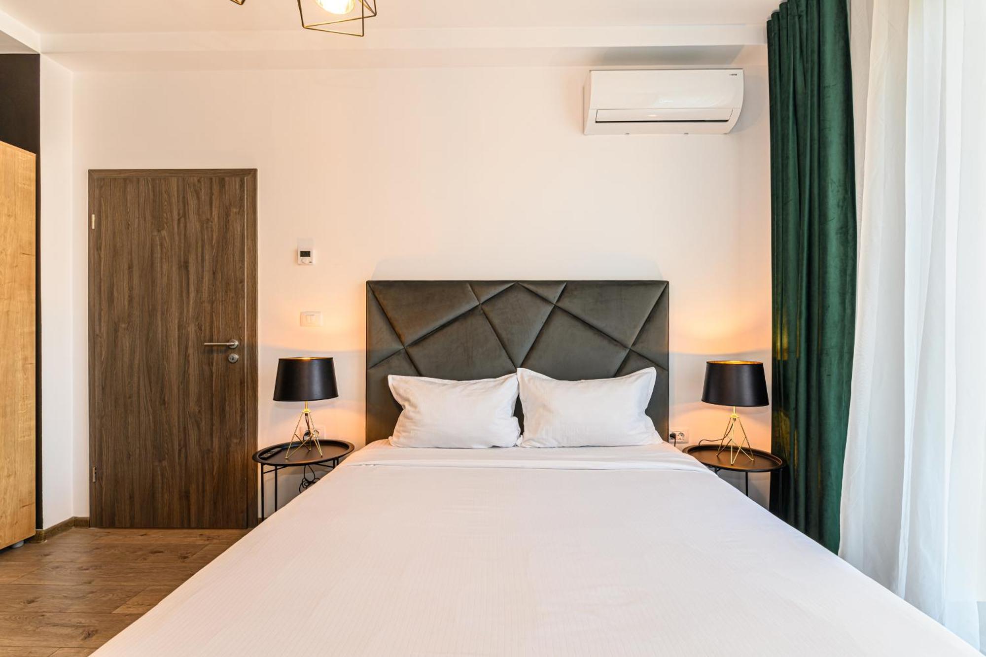 Koa - Moon Penthouse Apartment Брашов Екстериор снимка