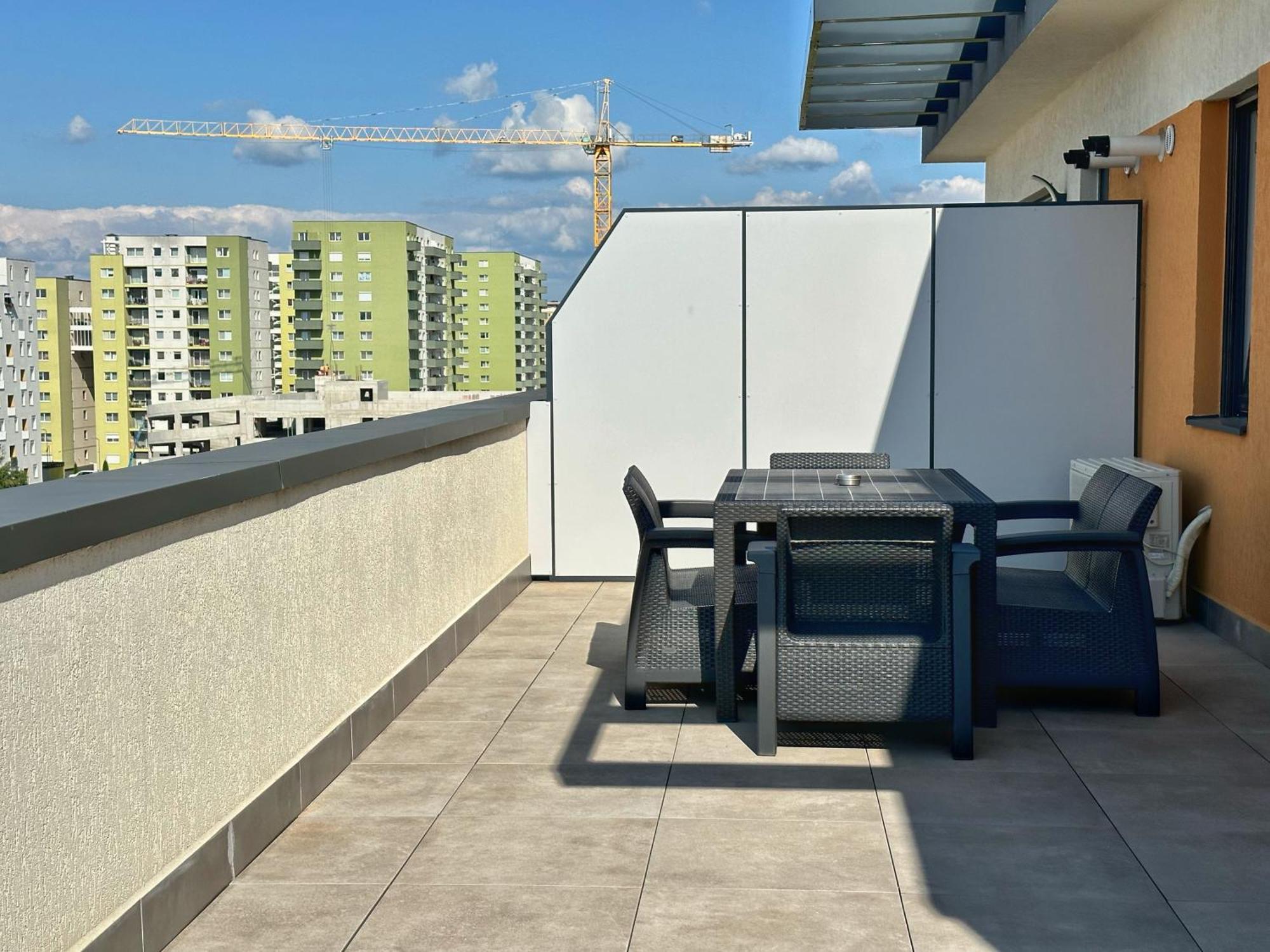 Koa - Moon Penthouse Apartment Брашов Екстериор снимка