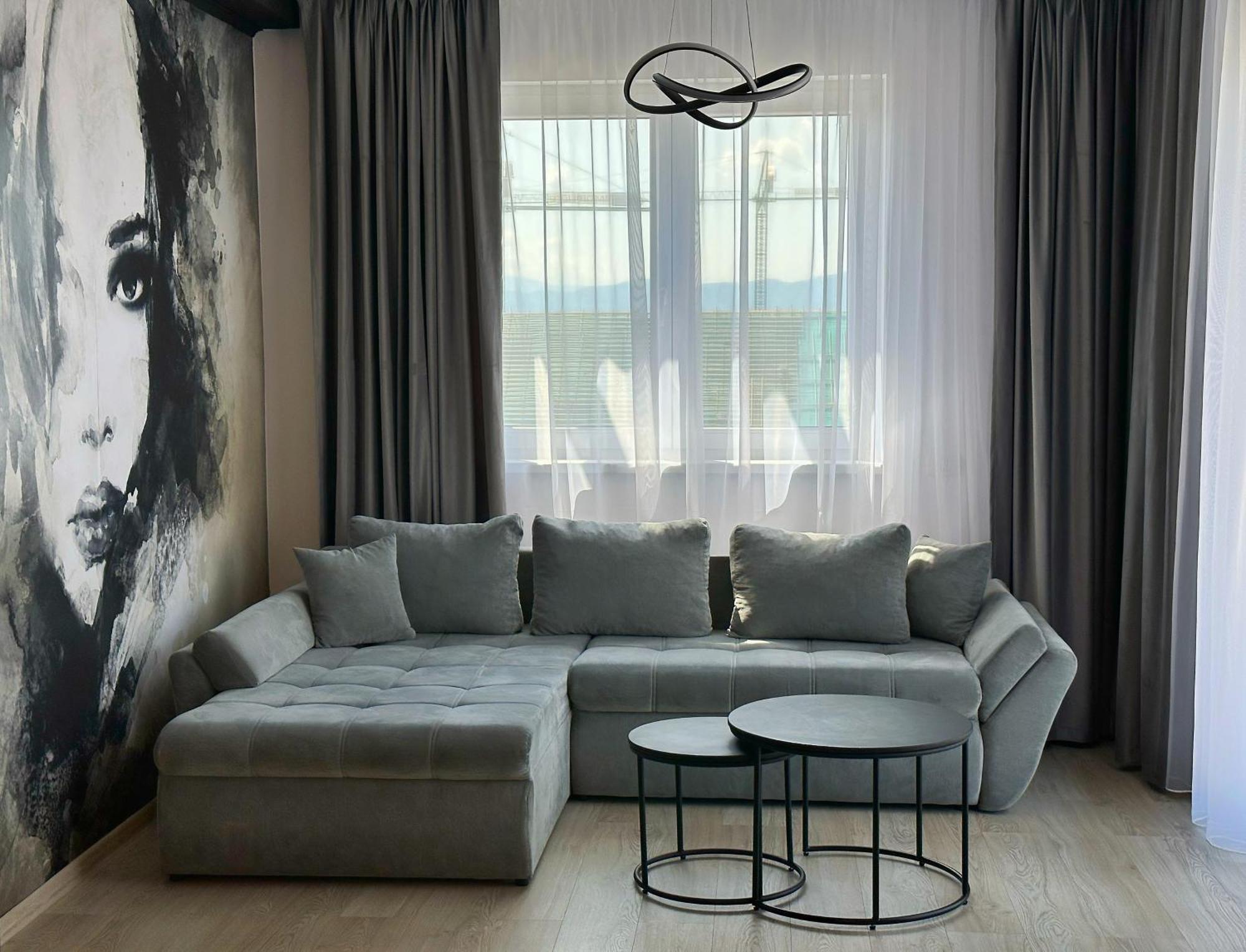Koa - Moon Penthouse Apartment Брашов Екстериор снимка