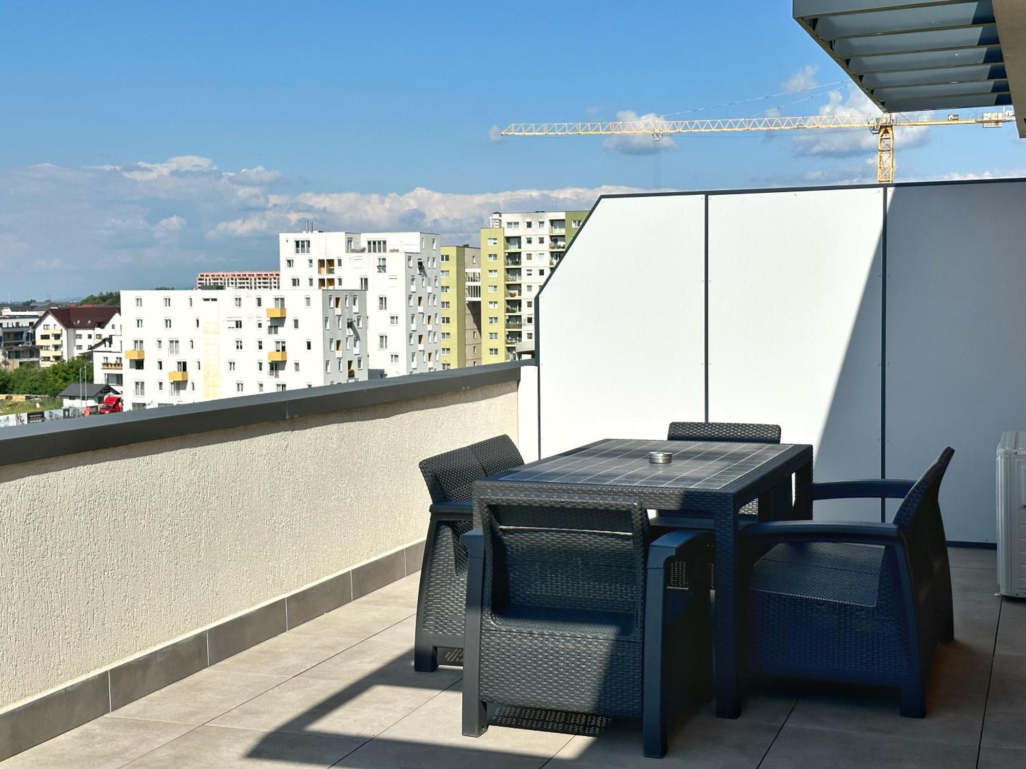 Koa - Moon Penthouse Apartment Брашов Екстериор снимка