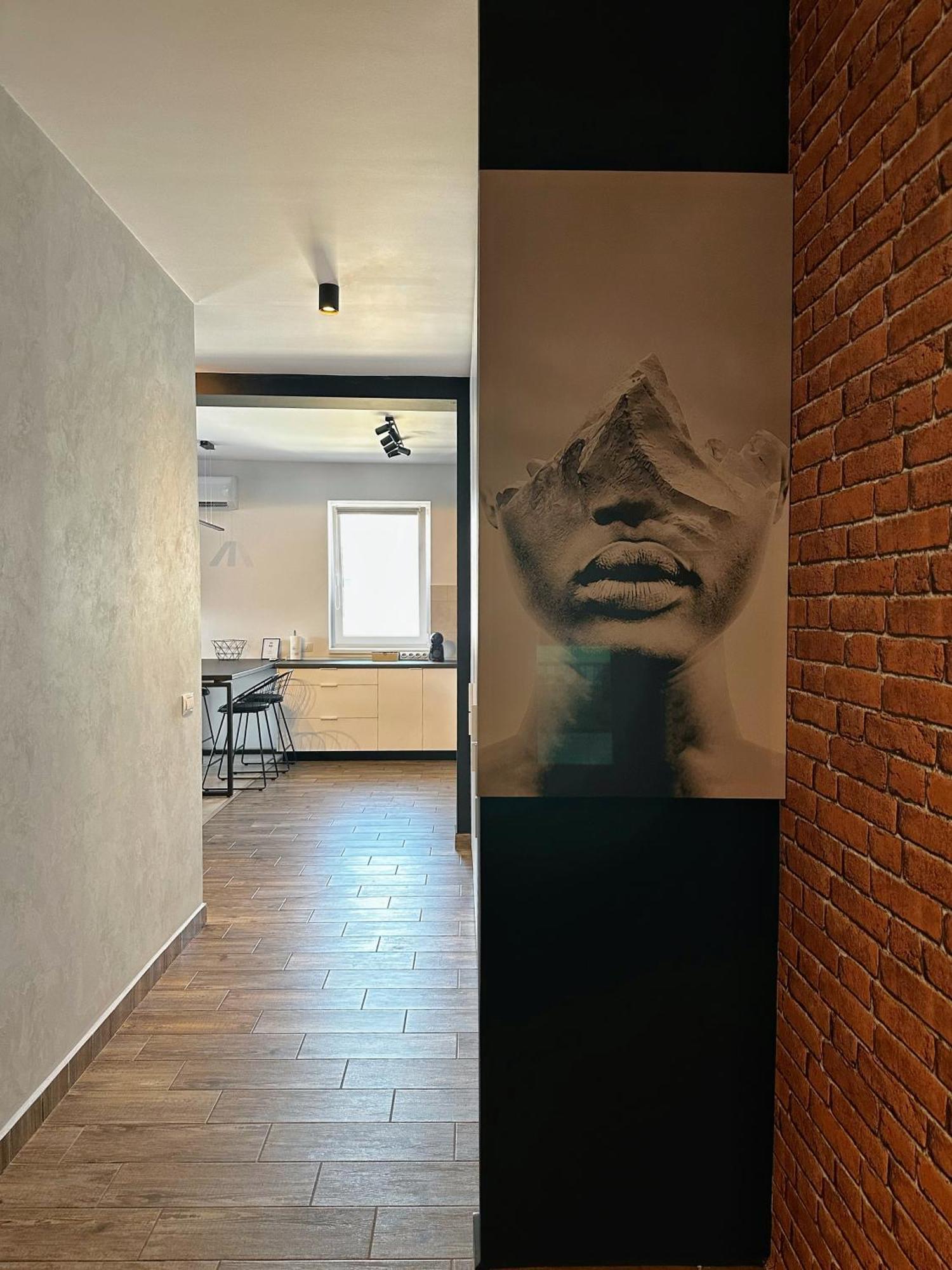 Koa - Moon Penthouse Apartment Брашов Стая снимка
